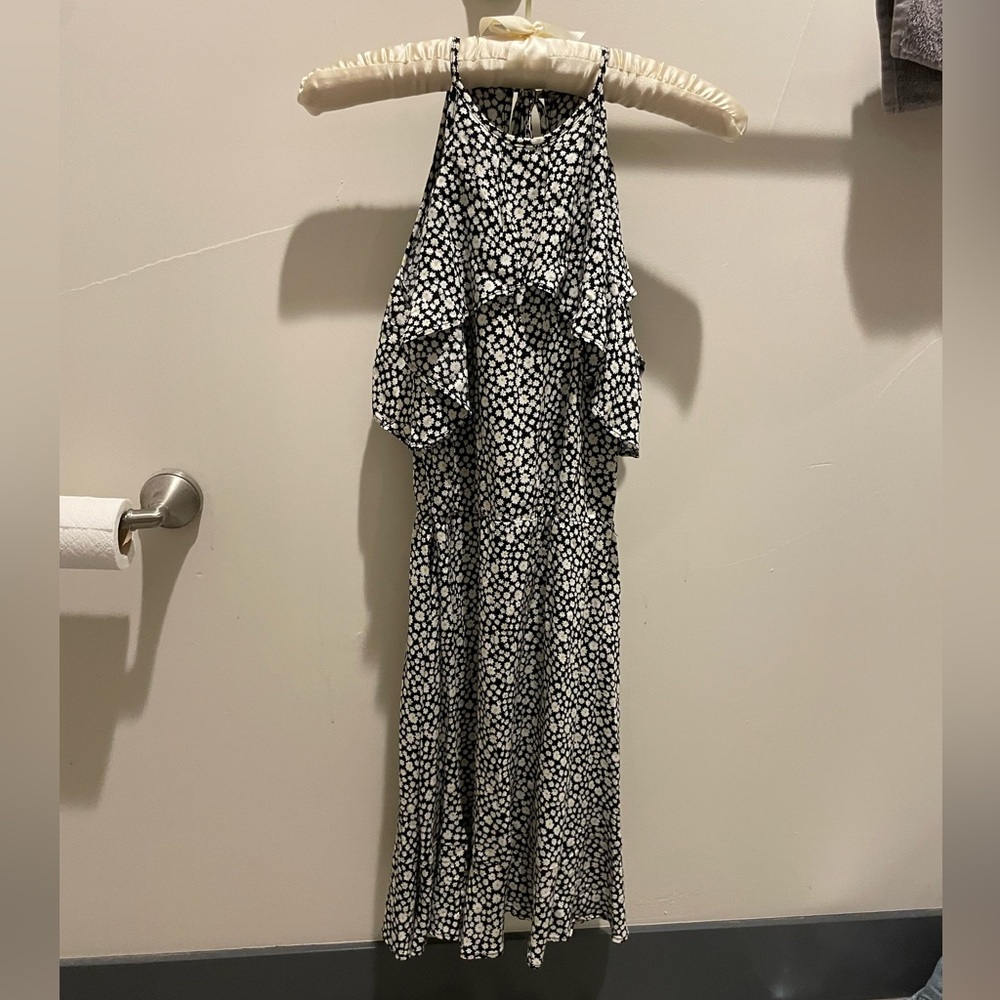 *AVAIL TIL 9/15* Zara floral ruffle dress, size S